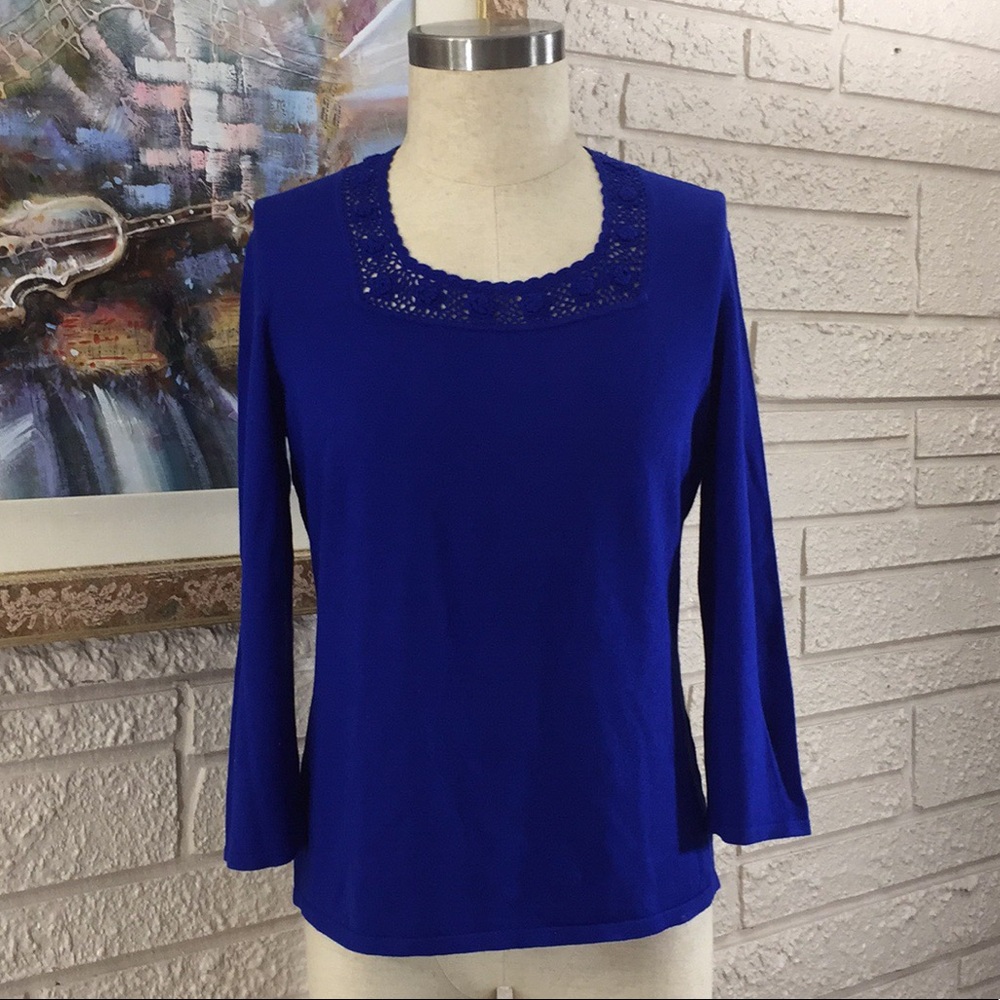 🌹JM Collection Crochet Neckline Knit Sweater